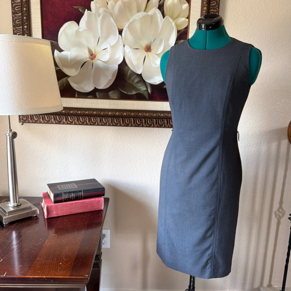 Calvin Klein Sleeveless Sheath Dress – Size 2