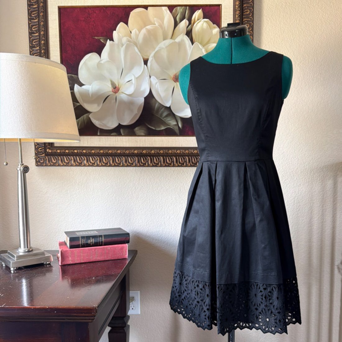 White House Black Market Sleeveless Fit & Flare Dress – Size 4